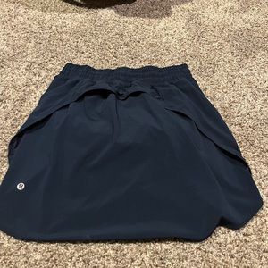 Lululemon Hotty Hot skirt